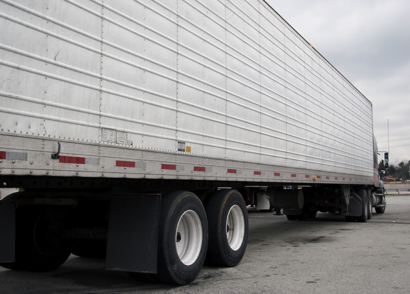 Here's Why Truck Trailers Are Called Semi-Trailers: COTD - The