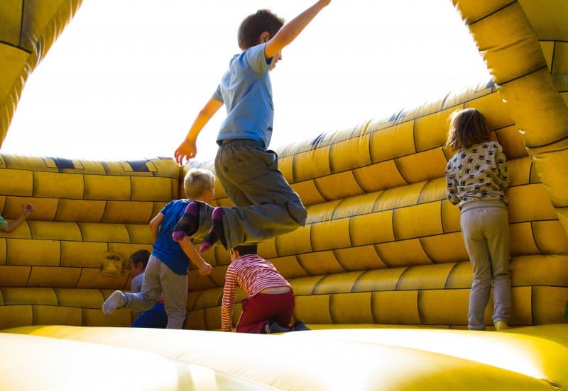 kids-bounce-house